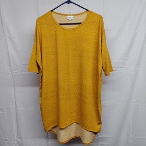 LulaRoe Medium women’s shirt. Lightly worn